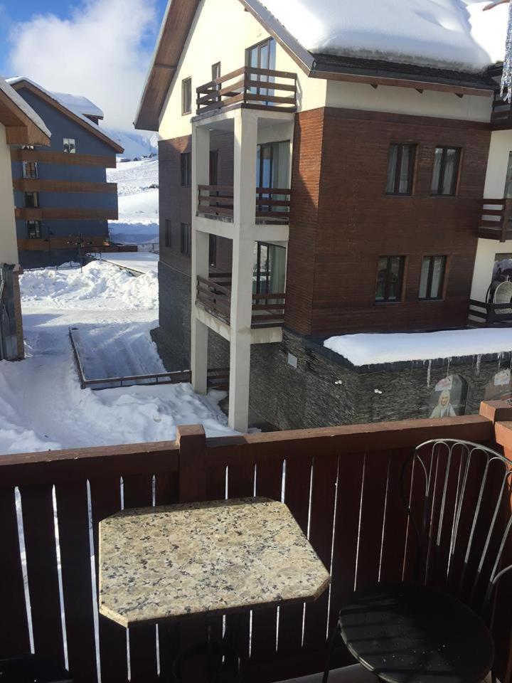 Redco №1 Apartament Gondola Lift Apartment Гудаури Екстериор снимка